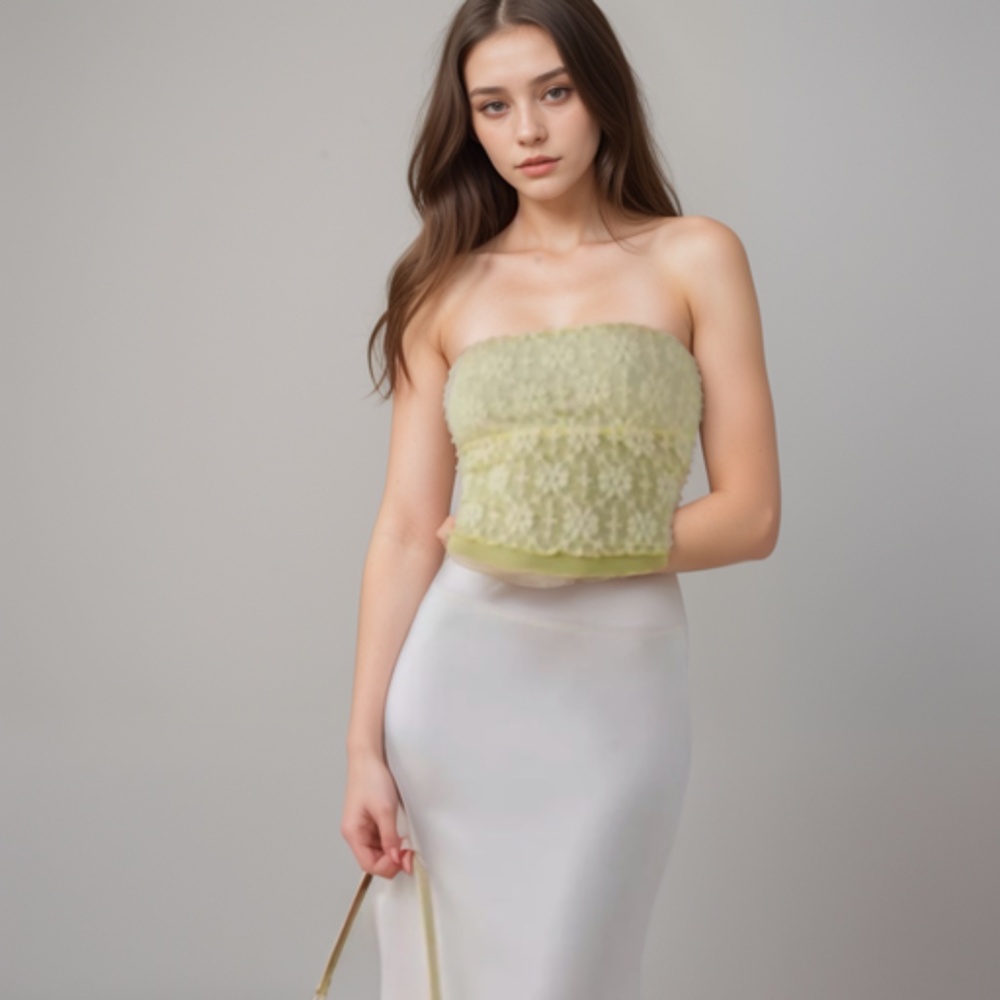 New Urban Outfitters Kimchi Blue Kori Sheer Lace Tube Top size XL Yellow E95